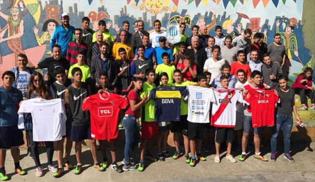 Equipos grandes de Argentina fomentan la reinserción social de los jóvenes