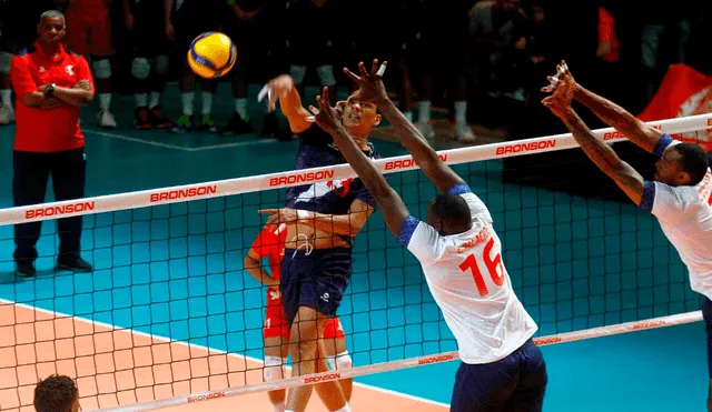 Perú debutó con derrota ante Colombia en el Preolímpico de Vóleibol Masculino Chile 2020. | Foto: @PanamSports