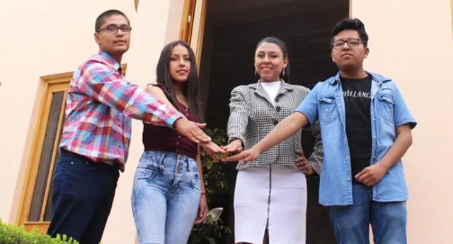 Cuatro valientes jóvenes con sordera estudian en universidad de Arequipa