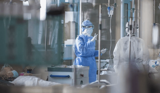 Conmovedor lamento de médico de cuidados intensivos por coronavirus. Foto: AFP