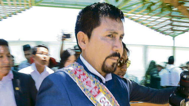 Arequipa: En 60 días de gestión, Elmer Cáceres no tiene un norte claro