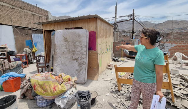 Casa pre fabricada que los vecinos le dieron para que viva junto a sus hijas. Foto: Deysi Portuguez/ URPI-LR