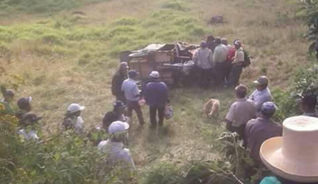 Piura: Mototaxi cae a abismo y deja un muerto y tres heridos