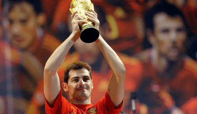 Iker Casillas anuncia su retiro tras más de un año sin jugar. Foto: AFP