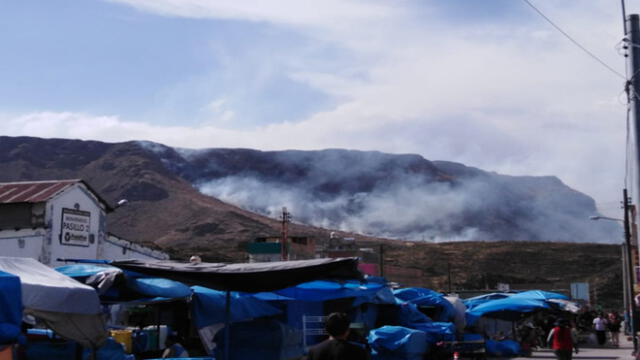 Arequipa: Voraz incendio forestal amenaza el sector de Chusña en Caylloma 