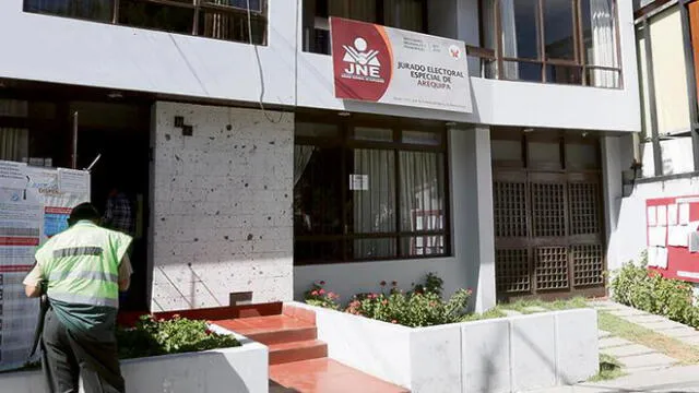 JEE - Arequipa ya admitió 47 listas de candidatos
