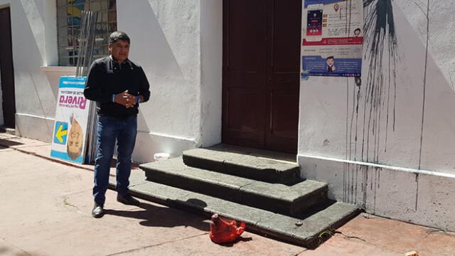 Arequipa: Dejan cabeza de chancho en local partidario de Víctor Hugo Rivera [FOTOS]