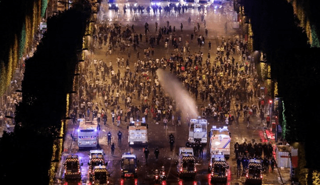 Francia: 2 muertos y 300 detenidos en medio de celebraciones [VIDEO] 