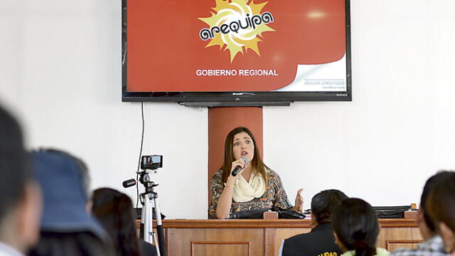 Gobernadora de Arequipa Yamila Osorio pide aplicar la ley a todos por igual  