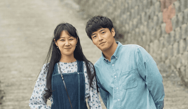 "When the Camellia Blooms" y sus actores protagonistas: Gong Hyo Jin y Kang Ha Neul.