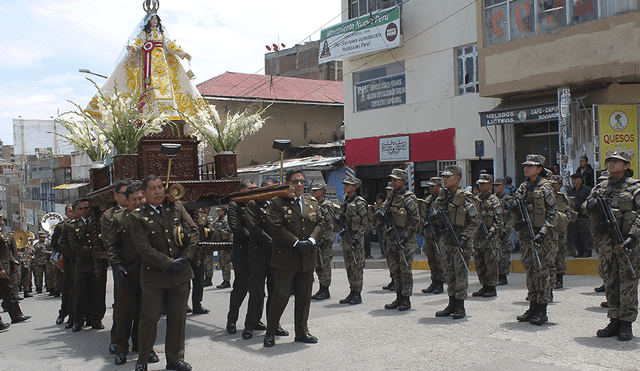 Huancayo: Misa y Te Deum por el día de las Fuerzas Armadas [FOTOS]