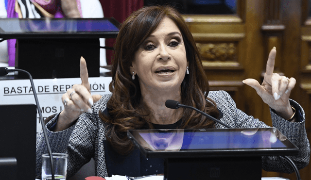 Cristina Kirchner acudirá de nuevo ante juez por caso de corrupción