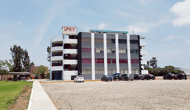 En La Libertad. Local central de la UPRIT. Ahí estudiaban 941 alumnos en cinco carreras.