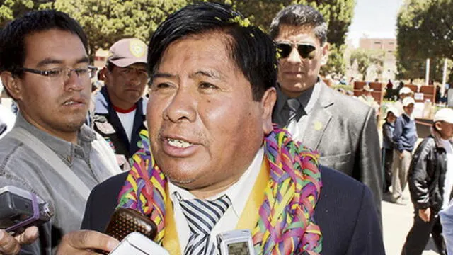 Gobernador de Puno le puso nota 12 a su gestión