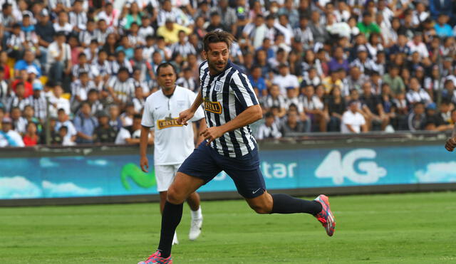 Pizarro se acerca a Alianza Lima