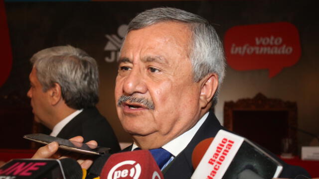 Francisco Távara fue presidente del JNE hasta 2016. Foto: La República.