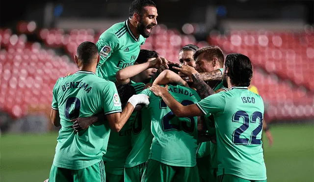 Real Madrid venció 2-1 al Granada en el marco de la fecha 36 de LaLiga Santander. | Foto: AFP