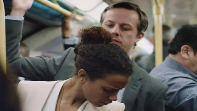Acosó sexualmente a mujer en el metro y ella le dio una lección inolvidable [VIDEO]