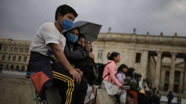 Hasta el momento, el Ingreso Solidario del Departamento de Planeación Nacional ya ha beneficiado a 1 606 523 hogares vulnerables en Colombia. (Foto: Sergio Acero / Colprensa)