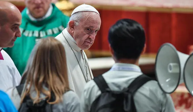 El Papa dice que a jóvenes no se les oyó y pide perdón