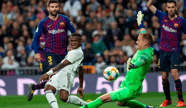 Real Madrid vs Barcelona: Vinicius Jr. estaba solo en área y se perdió el 1-0 [VIDEO]
