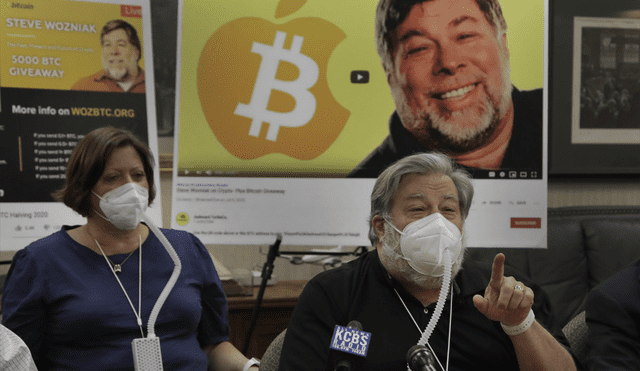 El cofundador de Apple, Steve Wozniak,junto a su esposa Janet Hill durante una conferencia el 23 de julio en Burlingame, California. | Foto: Ben Margot / AP