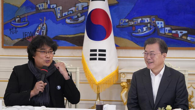 El presidente aprovechó la ocasión para anunciar medidas de apoyo a la industria cinemátografica coreana. Fuente AFP