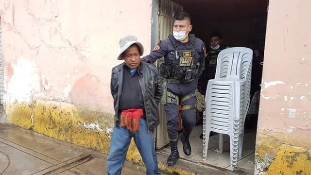 Cantina funcionaba en Puno pese al estado de emergencia.