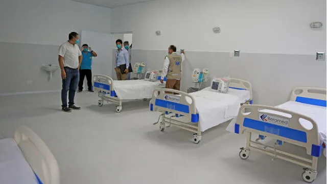 Camas para pacientes de Hospital de Nuevo Chimbote