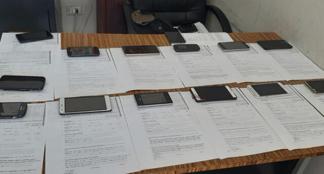 En operativo realizado en el penal de varones de Tacna, se incautó teléfonos celulares.
