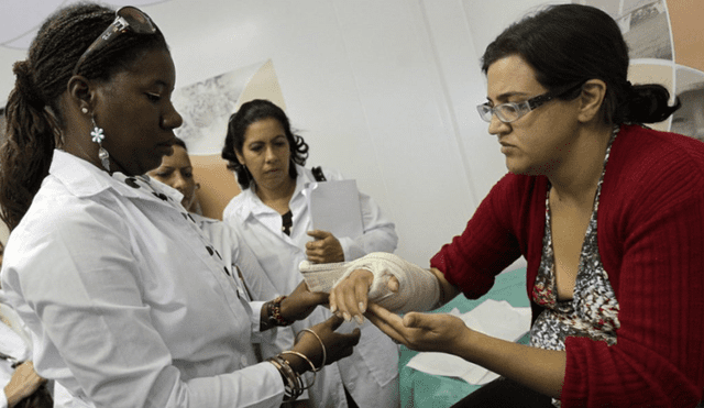 Médicos cubanos en Venezuela también huyen de la crisis 