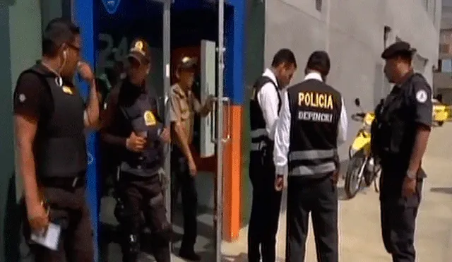 Delincuentes armados asaltan agencia bancaria en San Juan de Lurigancho [VIDEO]