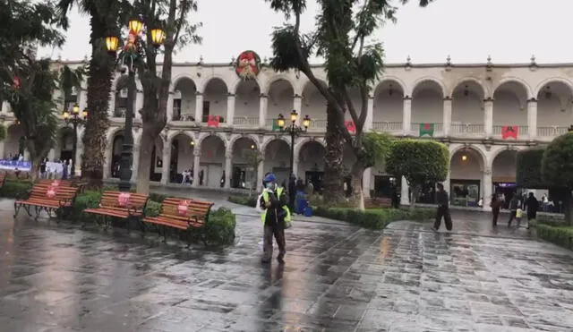 Este martes se reportaron lluvias en la ciudad de Arequipa. Captura video Iletrados.