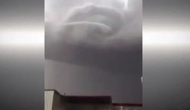 YouTube: Sorprendente video muestra el extraño 'tornado culebra' 