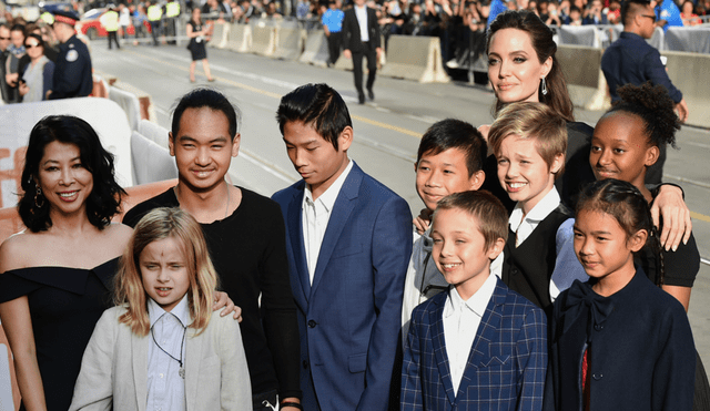 Angelina es vista en Nueva York con sus hijos después de acercamiento de Brad y Jennifer 