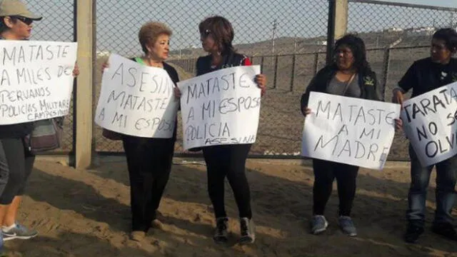 Deudos del terrorismo protestaron contra liberación de Martha Huatay [VIDEO]