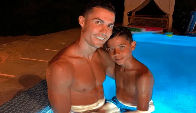 Cristiano Ronaldo se conmovió al enseñarle a su hijo mayor el lugar donde vivió cuándo tenía 12 años. | Foto: @Cristiano