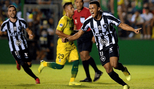 Botafogo goleó 3-0 a Defensa y Justicia y clasificó a la fase 2 de la Copa Sudamericana 2019