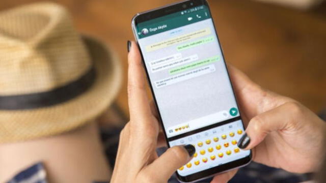 Solo tienes que descargar WhatsAuto para enviar mensajes de respuesta automática.