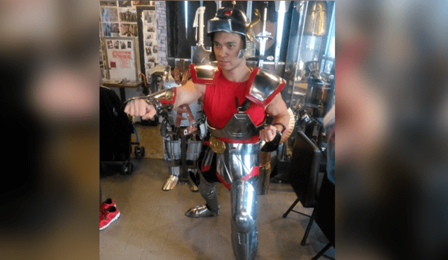 Facebook: El hilarante cosplay 'fail' de Saint Seiya realizado por joven asiático [FOTOS]