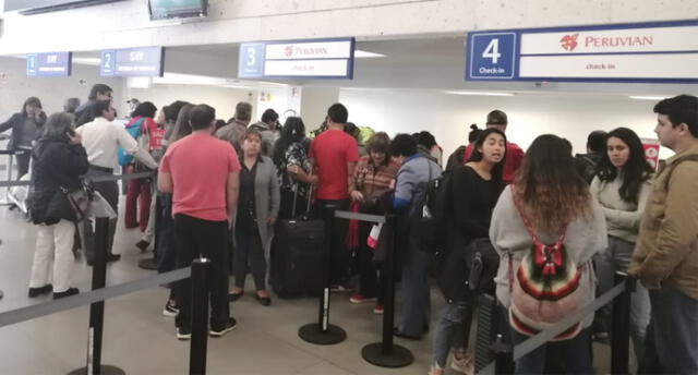 Pasajeros se quedan sin equipaje por problemas de Peruvian Airlines