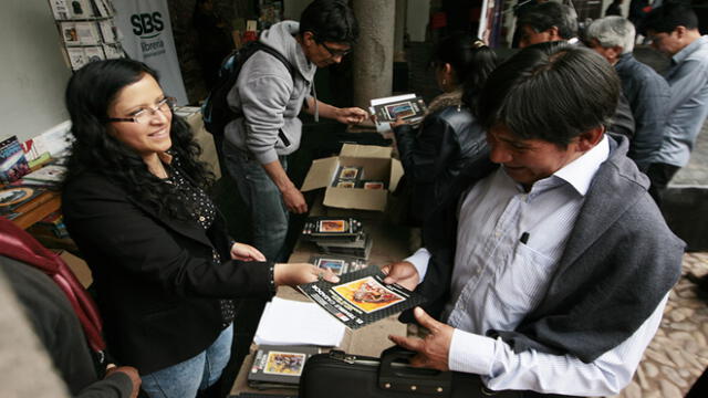 Librorantikuy: la feria de la venta de libros por fiestas en Cusco