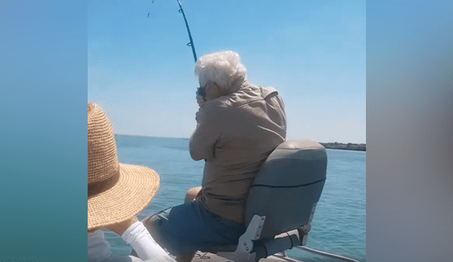 Hombre pesca en río, sin imaginar que peligrosa criatura saldría a atacarlo [VIDEO] 