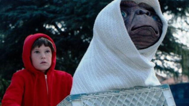 E.T. regresa después de 37 años