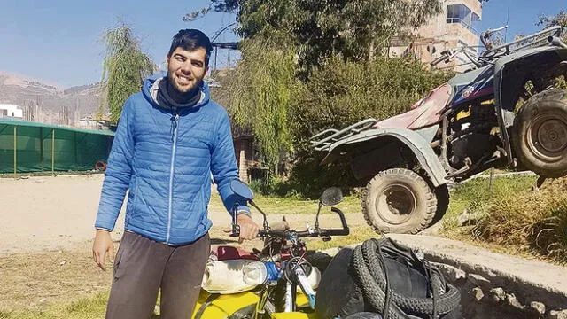 Aventura. El turista recorre Sudamérica en una bicicleta. Llegó a la ciudad de Cusco el 16 de julio.