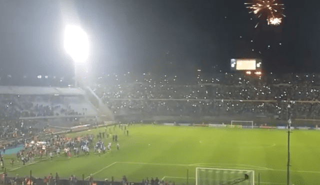 Uruguayos celebraron en el estadio Centenario el repechaje de Perú [VIDEO]