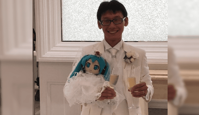 “No engañan, ni envejecen”, la razón por la que japonés se 'casó' con un holograma