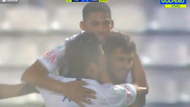 Alianza Lima vs Municipal: Kevin Quevedo quedó solo en el área y puso el 2-0 [VIDEO]