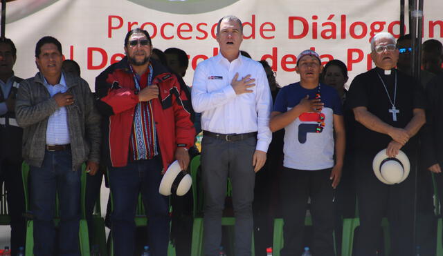 Salvador del Solar llegó a un acuerdo con comuneros de Challhuahuacho [FOTOS]