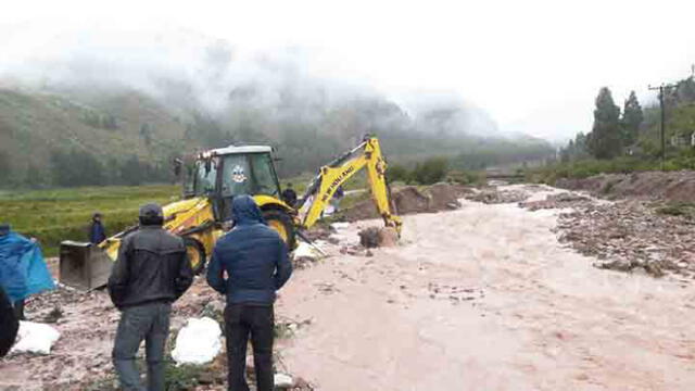 Río se desborda e inunda 10 casas de pueblo en Cusco